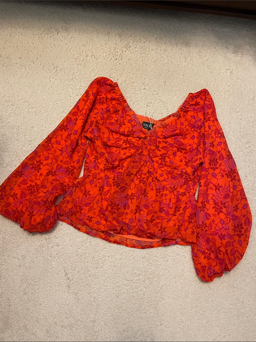 VICI Orange Red Floral Sweetheart Puff Sleeve Top